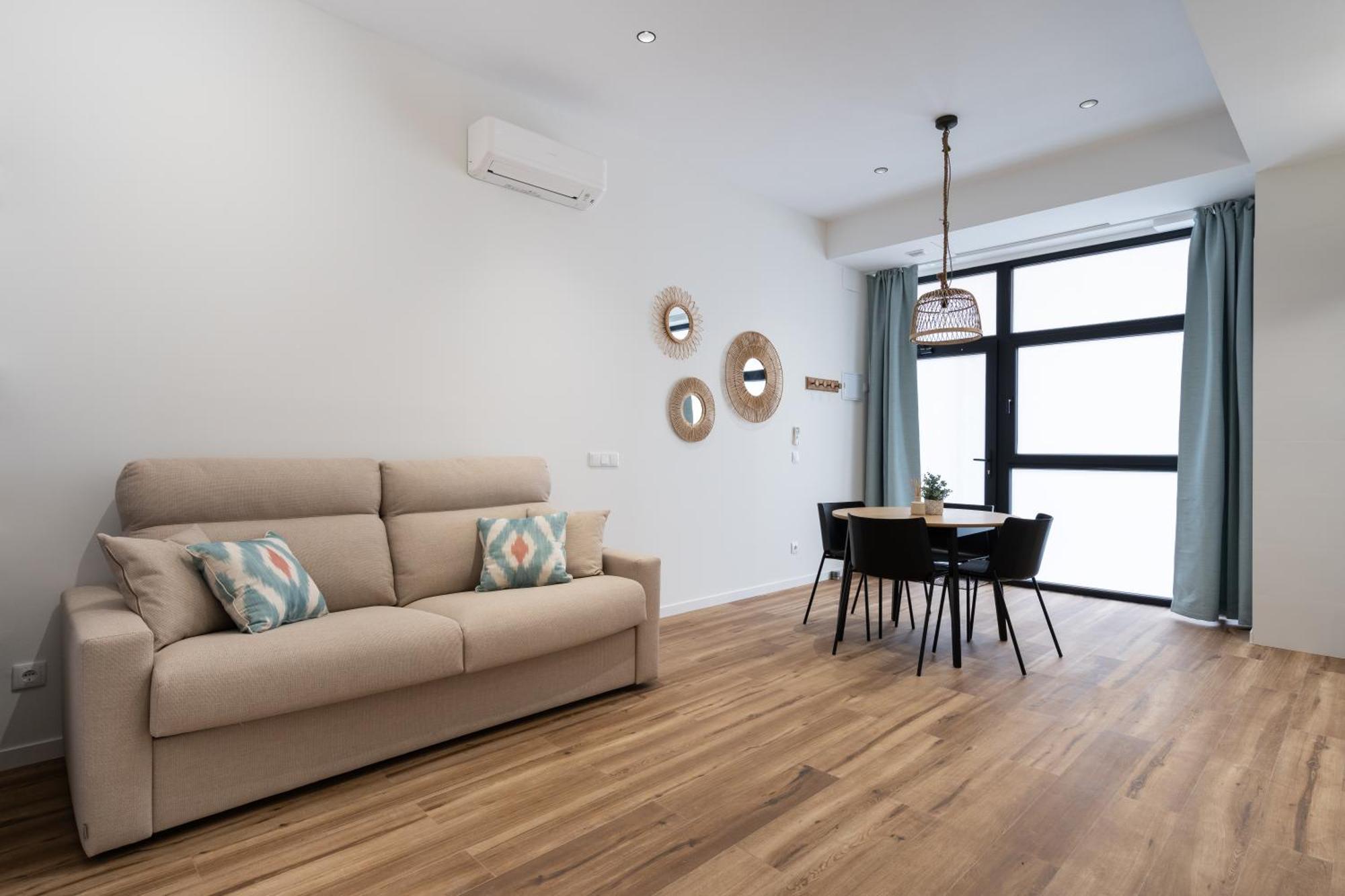 Marina Beach Apartments Валенсія Екстер'єр фото